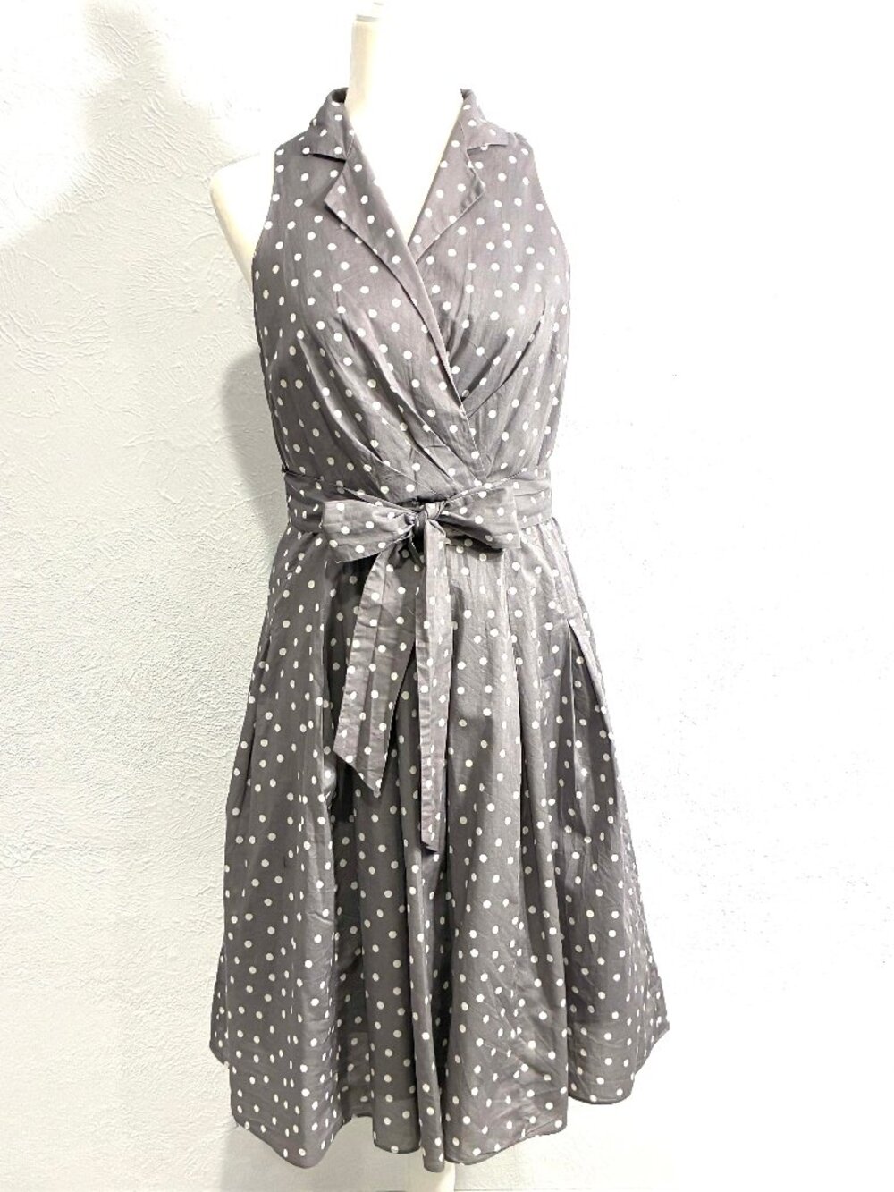 Evan Picone Sleeveless Gray Polka Dot Dress, Size 8, Side Zip, Full Skirt, Lined